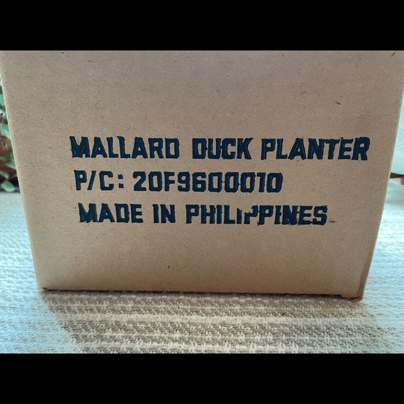 Vintage mallard duck planter. Made in Philippines. - Picture 6 of 6